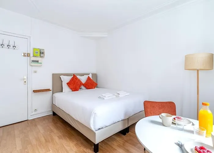 Avenue Philippe Auguste *