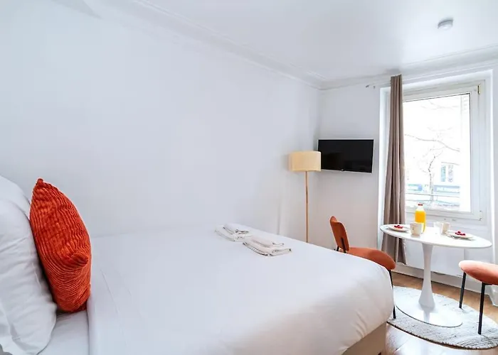 Avenue Philippe Auguste *