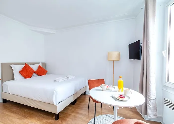 Avenue Philippe Auguste Paris